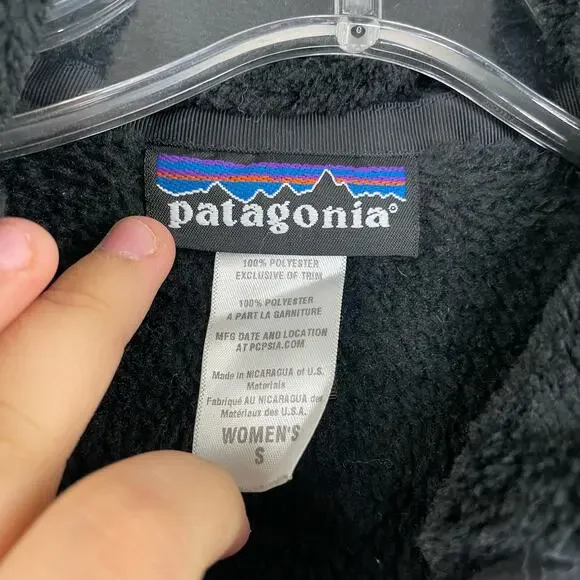 Women's PATAGONIA Polartec 1/4 Snap-T Black Fleece Pullover Sweater Small - Picture 7 of 13